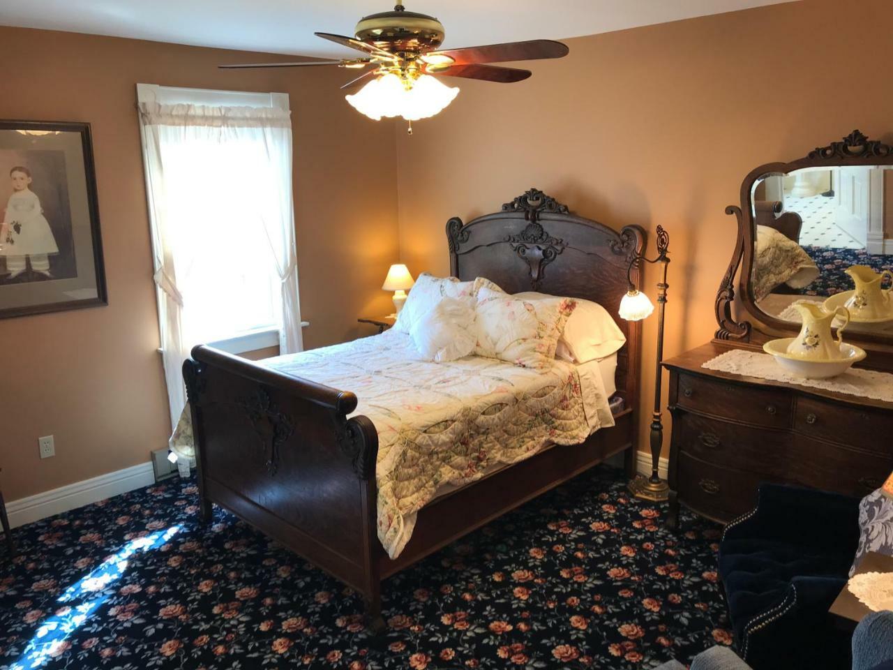Andor Wenneson Historic Inn Peterson Eksteriør billede